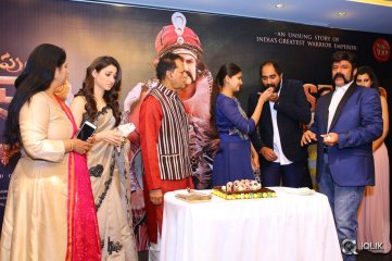 TSR Felicitates Gautamiputra Satakarni Team